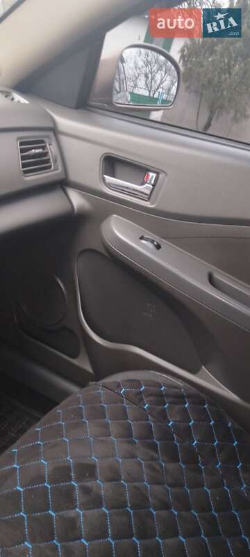 Седан Chery E5 2014 в Сребном