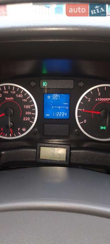 Седан Chery E5 2014 в Сребном