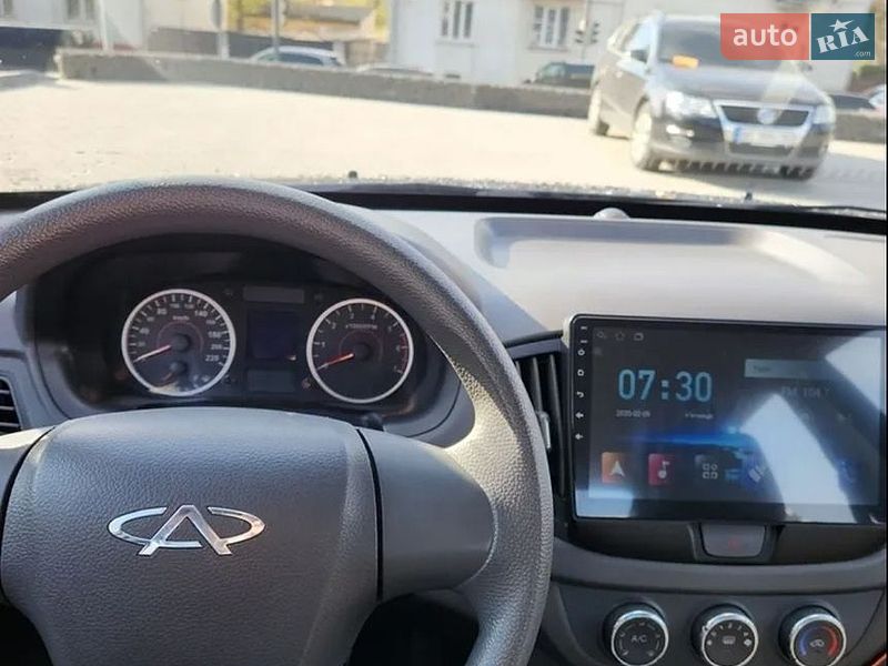 Седан Chery E5 2014 в Млиніві