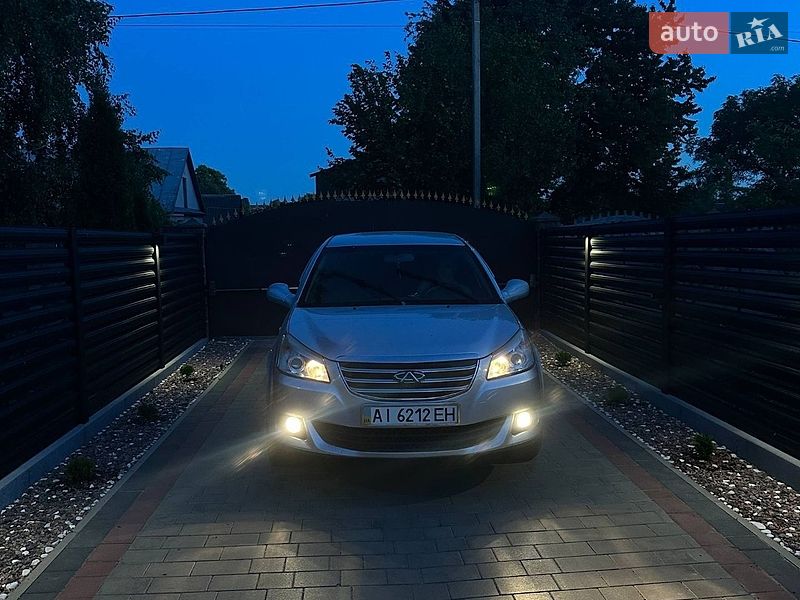 Седан Chery E5 2013 в Горохові