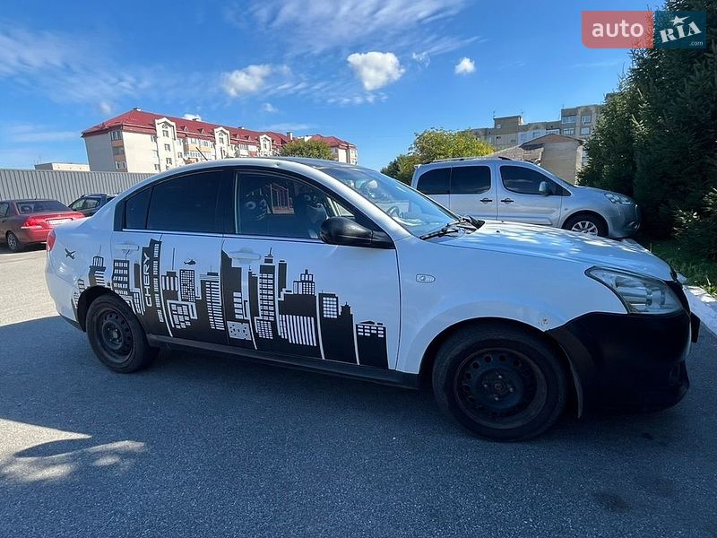 Седан Chery E5 2014 в Богуславе