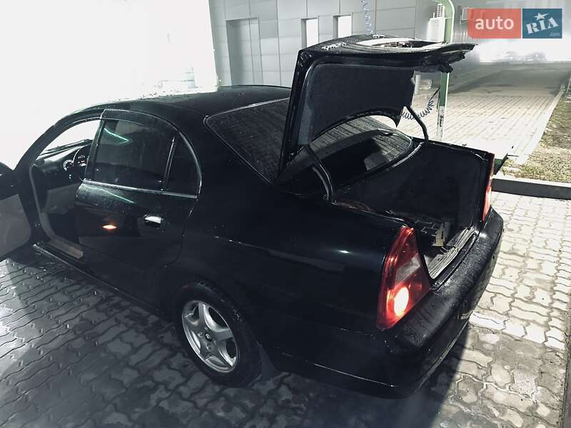 Седан Chery Eastar 2008 в Городенке