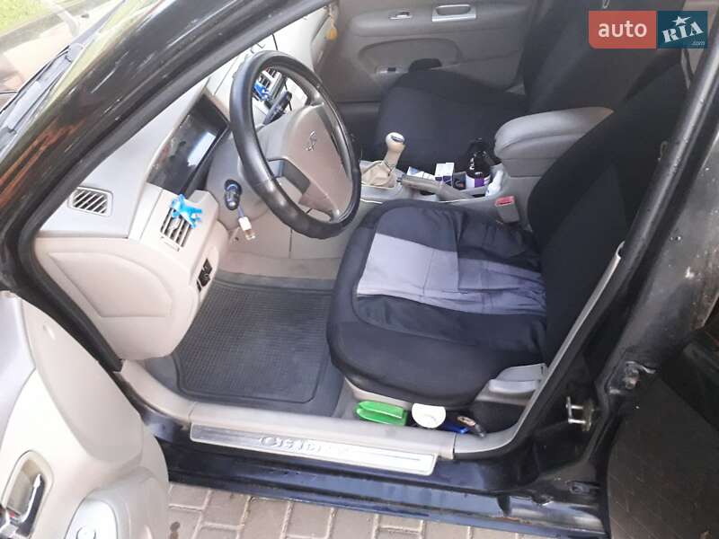 Седан Chery Elara 2008 в Черновцах