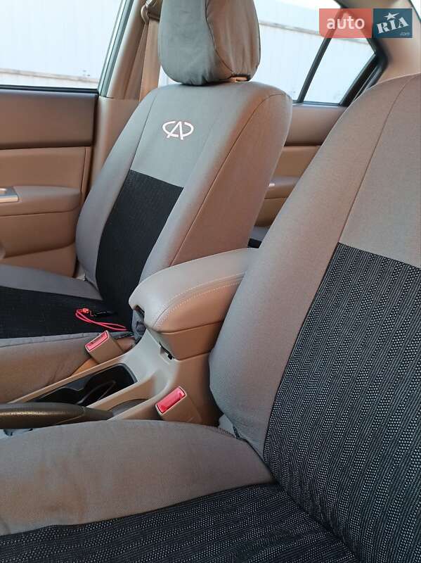 Седан Chery Elara 2011 в Христиновке