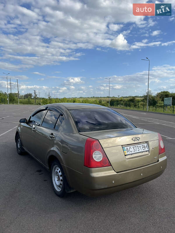Седан Chery Elara 2007 в Ровно