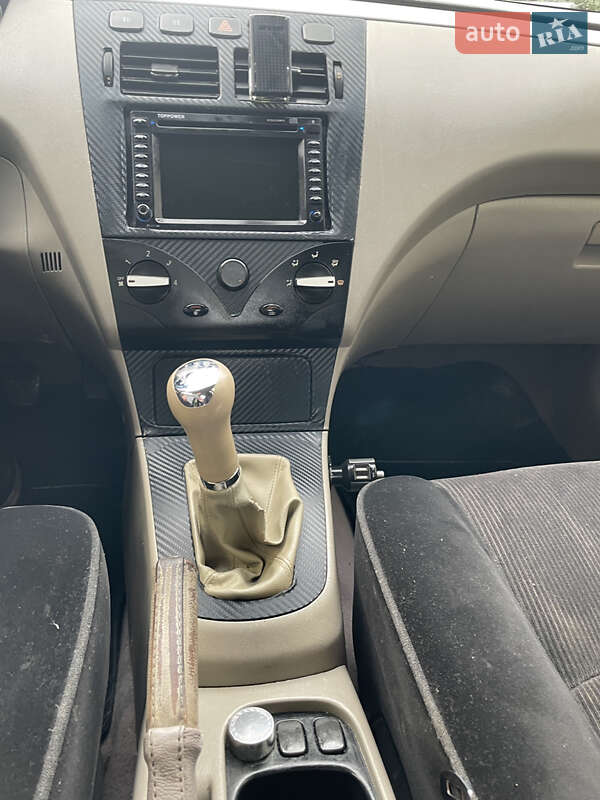 Седан Chery Elara 2007 в Ивано-Франковске