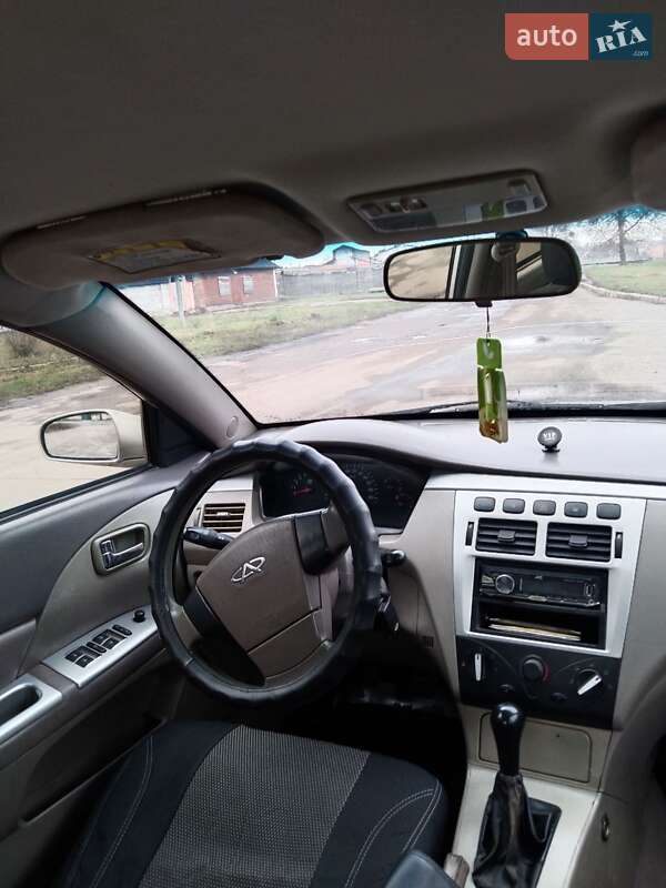 Седан Chery Elara 2007 в Ромнах