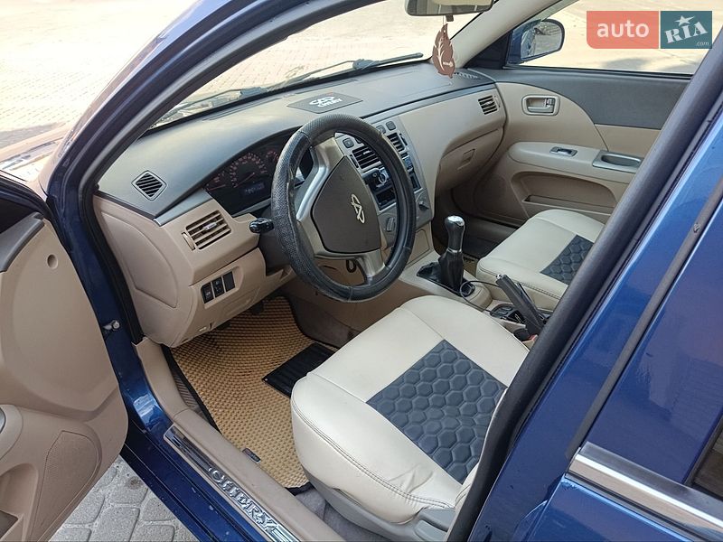 Седан Chery Elara 2010 в Стрию
