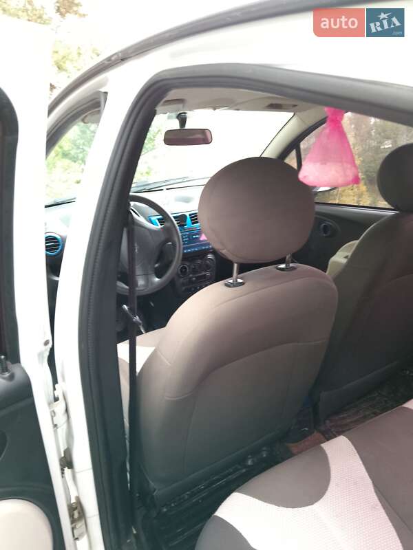 Хетчбек Chery eQ 2016 в Києві фото 4 Хетчбек Chery eQ 2016 в Києві