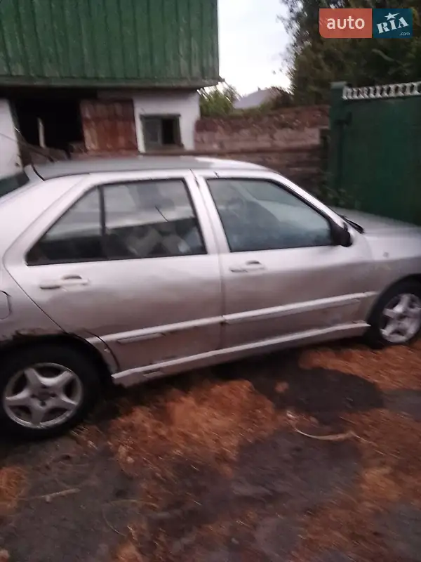 Chery Flagcloud 2006