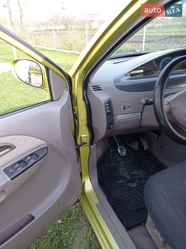 Хэтчбек Chery Jaggi 2008 в Лановцах