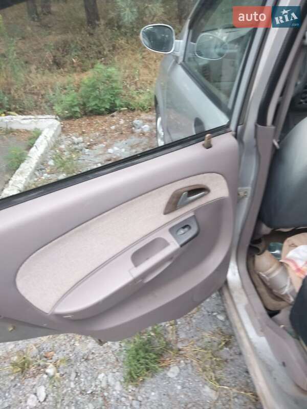 Лифтбек Chery Jaggi 2008 в Каменском фото 5 Лифтбек Chery Jaggi 2008 в Каменском