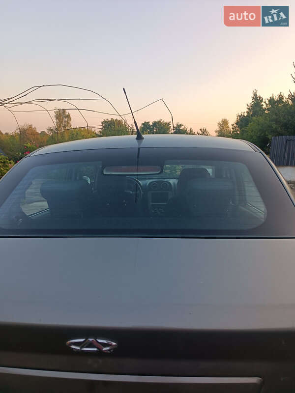 Лифтбек Chery Jaggi 2011 в Нововолынске