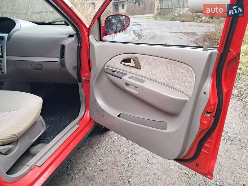 Лифтбек Chery Jaggi 2007 в Летичеве