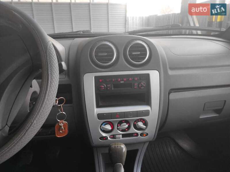 Ліфтбек Chery Jaggi 2011 в Харкові