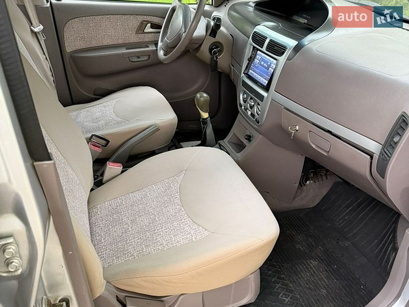 Лифтбек Chery Jaggi 2007 в Тростянце