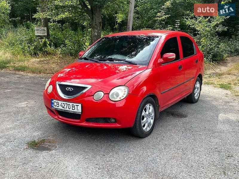 Ліфтбек Chery Jaggi 2008 в Тальному фото Ліфтбек Chery Jaggi 2008 в Тальному