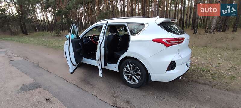 Внедорожник / Кроссовер Chery Jetour X70 2022 в Коростене