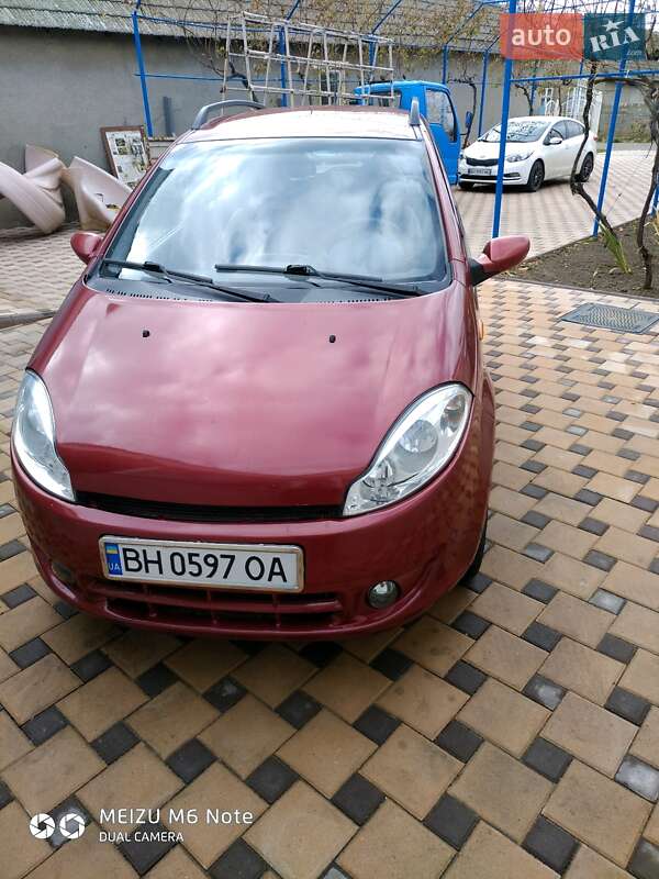 Хэтчбек Chery Kimo 2012 в Сарате