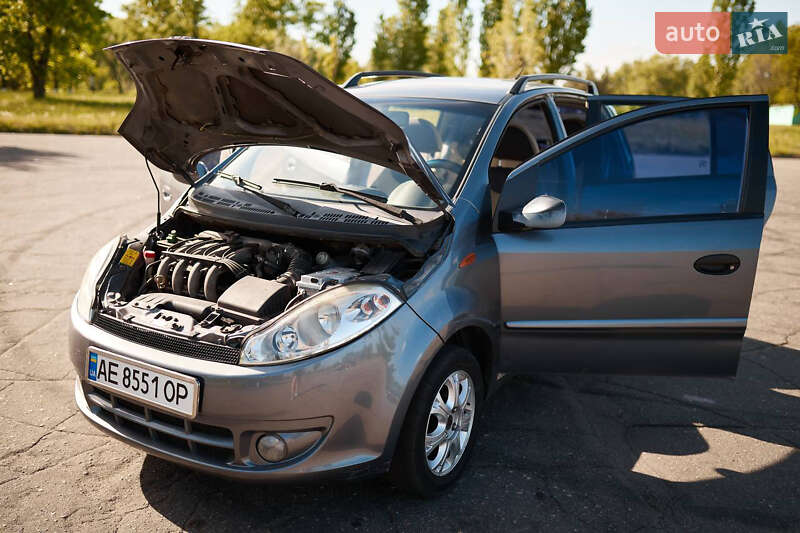 Хэтчбек Chery Kimo 2008 в Каменском