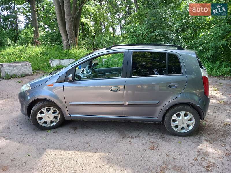 Хэтчбек Chery Kimo 2008 в Знаменке