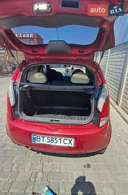 Хэтчбек Chery Kimo 2011 в 
