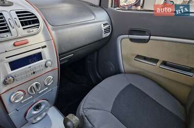 Хэтчбек Chery Kimo 2008 в 