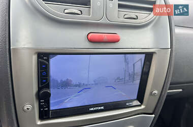 Хетчбек Chery Kimo 2012 в 