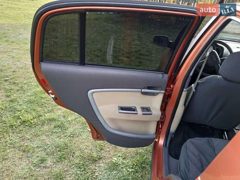 Хэтчбек Chery Kimo 2008 в Жовкве