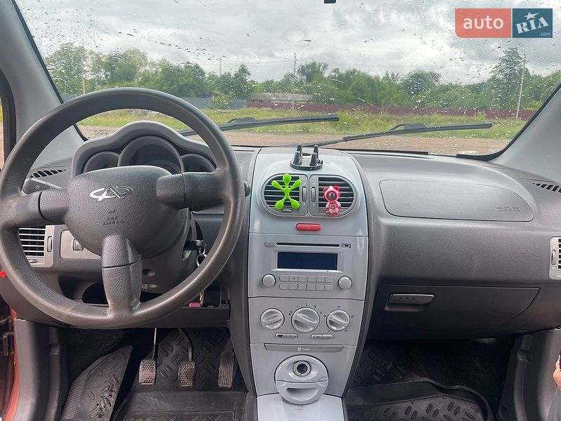 Хэтчбек Chery Kimo 2008 в Коростене