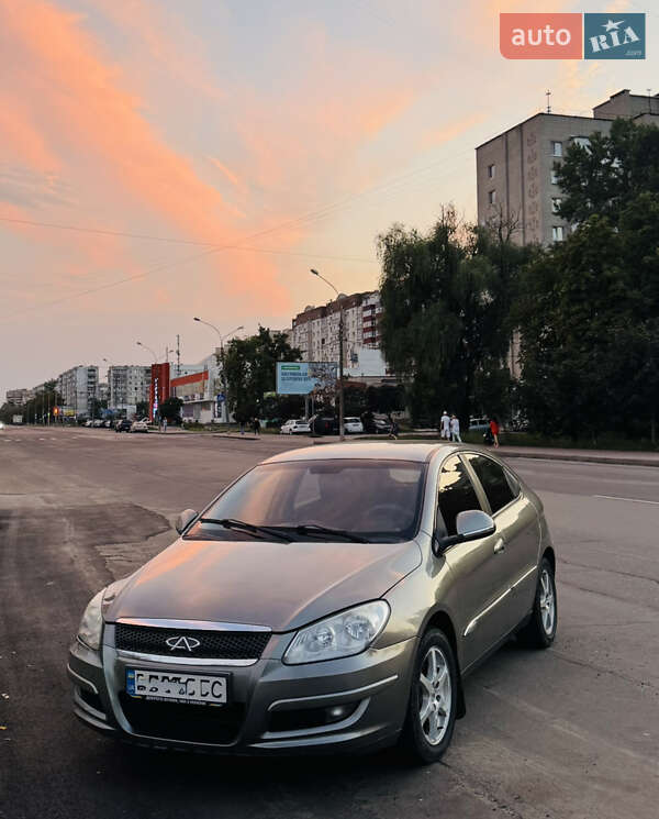 Седан Chery M11 2012 в 