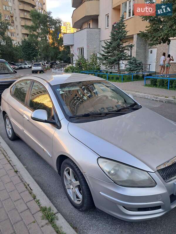 Chery M11 2011