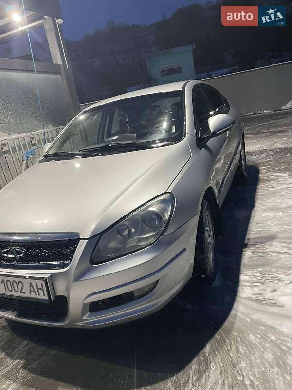 Седан Chery M11 2011 в Мукачево