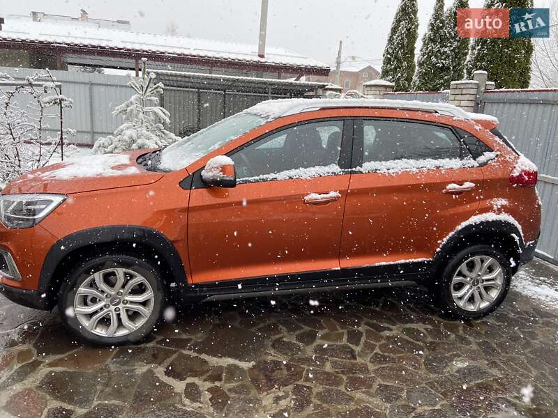 Внедорожник / Кроссовер Chery Tiggo 2 2018 в Броварах