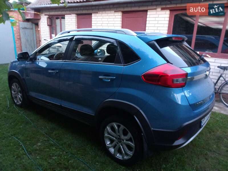 Внедорожник / Кроссовер Chery Tiggo 2 2017 в Сумах