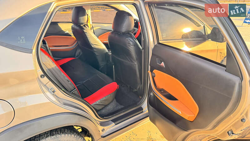 Внедорожник / Кроссовер Chery Tiggo 2 2018 в Шостке