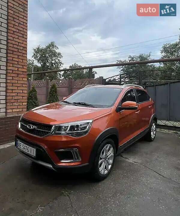 Внедорожник / Кроссовер Chery Tiggo 2 2017 в Днепре