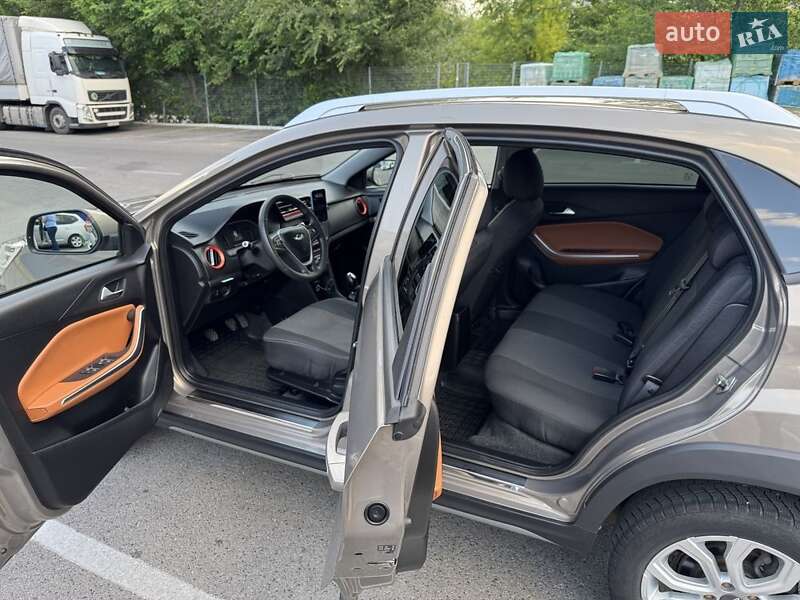Внедорожник / Кроссовер Chery Tiggo 2 2019 в Днепре