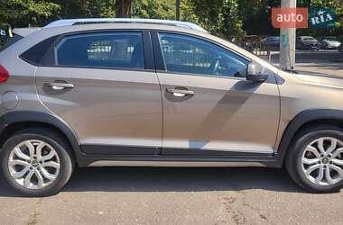 Внедорожник / Кроссовер Chery Tiggo 2 2017 в 
