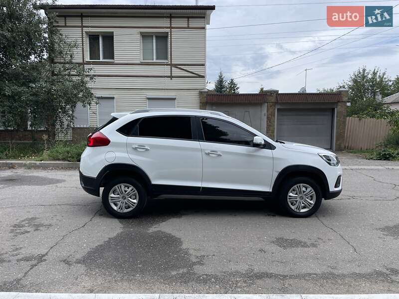 Внедорожник / Кроссовер Chery Tiggo 2 2020 в Харькове