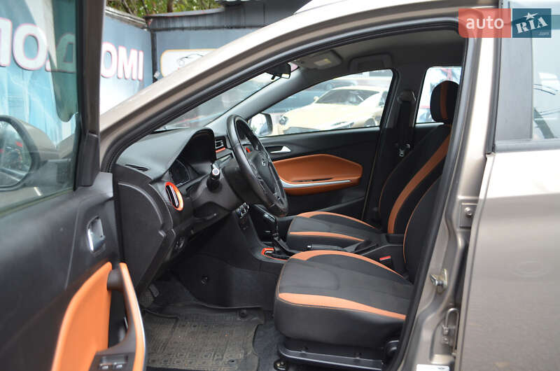 Внедорожник / Кроссовер Chery Tiggo 2 2018 в Киеве фото 11 Внедорожник / Кроссовер Chery Tiggo 2 2018 в Киеве