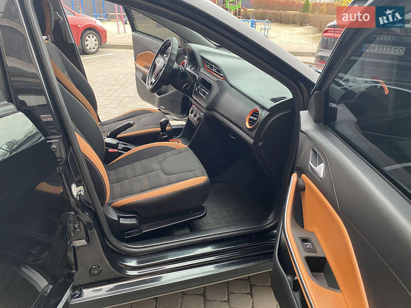 Позашляховик / Кросовер Chery Tiggo 2 2018 в Житомирі фото 11 Позашляховик / Кросовер Chery Tiggo 2 2018 в Житомирі