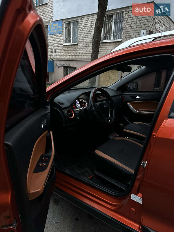 Внедорожник / Кроссовер Chery Tiggo 2 2018 в Херсоне