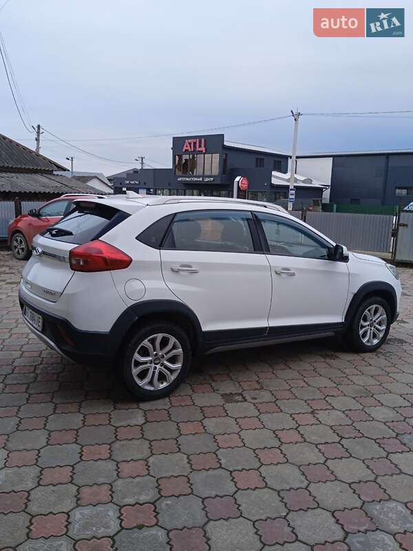 Внедорожник / Кроссовер Chery Tiggo 2 2017 в Львове