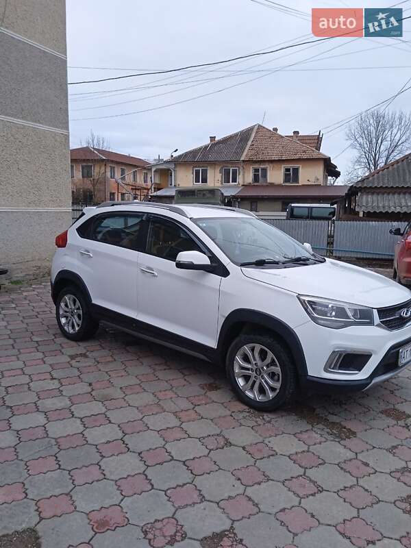 Внедорожник / Кроссовер Chery Tiggo 2 2017 в Львове