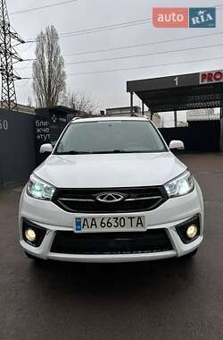 Позашляховик / Кросовер Chery Tiggo 3 2017 в 