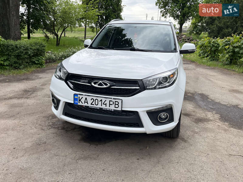 Внедорожник / Кроссовер Chery Tiggo 3 2020 в Киеве