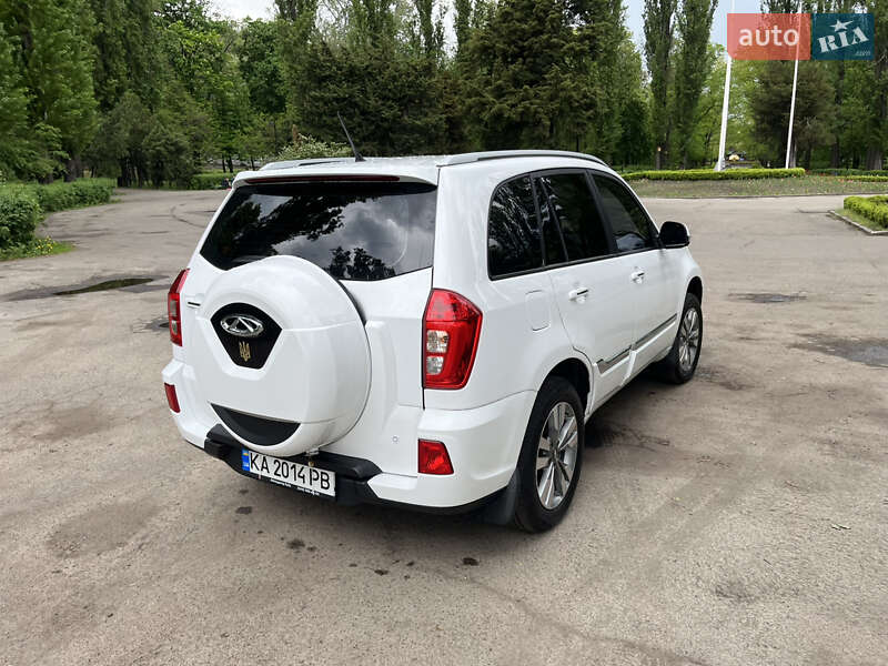 Внедорожник / Кроссовер Chery Tiggo 3 2020 в Киеве