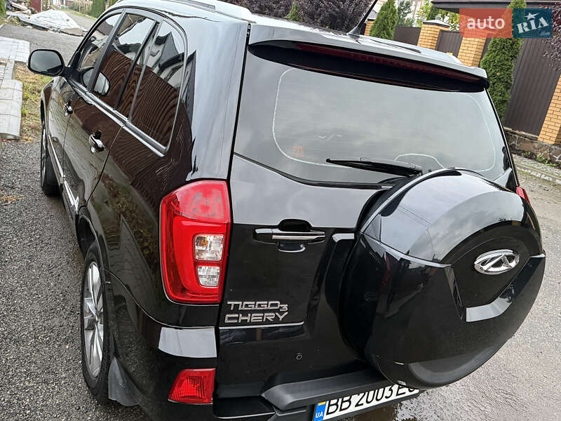 Внедорожник / Кроссовер Chery Tiggo 3 2020 в Киеве