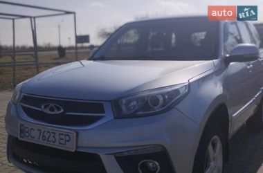 Внедорожник / Кроссовер Chery Tiggo 3 2016 в Радехове